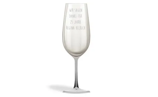 Sektglas mit 4 Textzeilen Gravur - kurzer Stiel