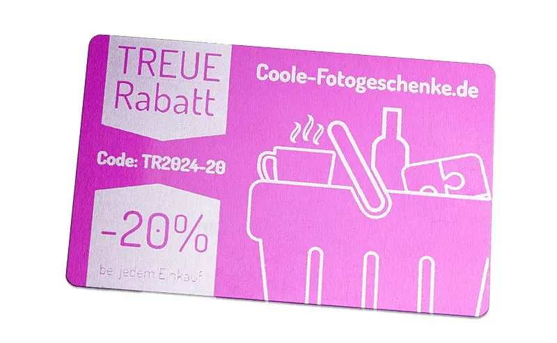 Businesscard aus Aluminium in Pink mit Gravur